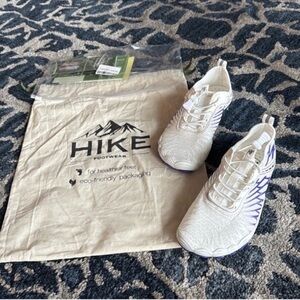 Hike Footwear Barefoot Womens Pro Waterproof Non-Slip Wide Outdoor Shoes Sz 6